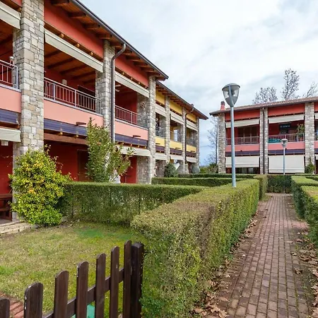 Degli Artisti Apartment