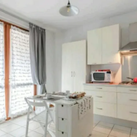 Apartment Degli Artisti Desenzano del Garda